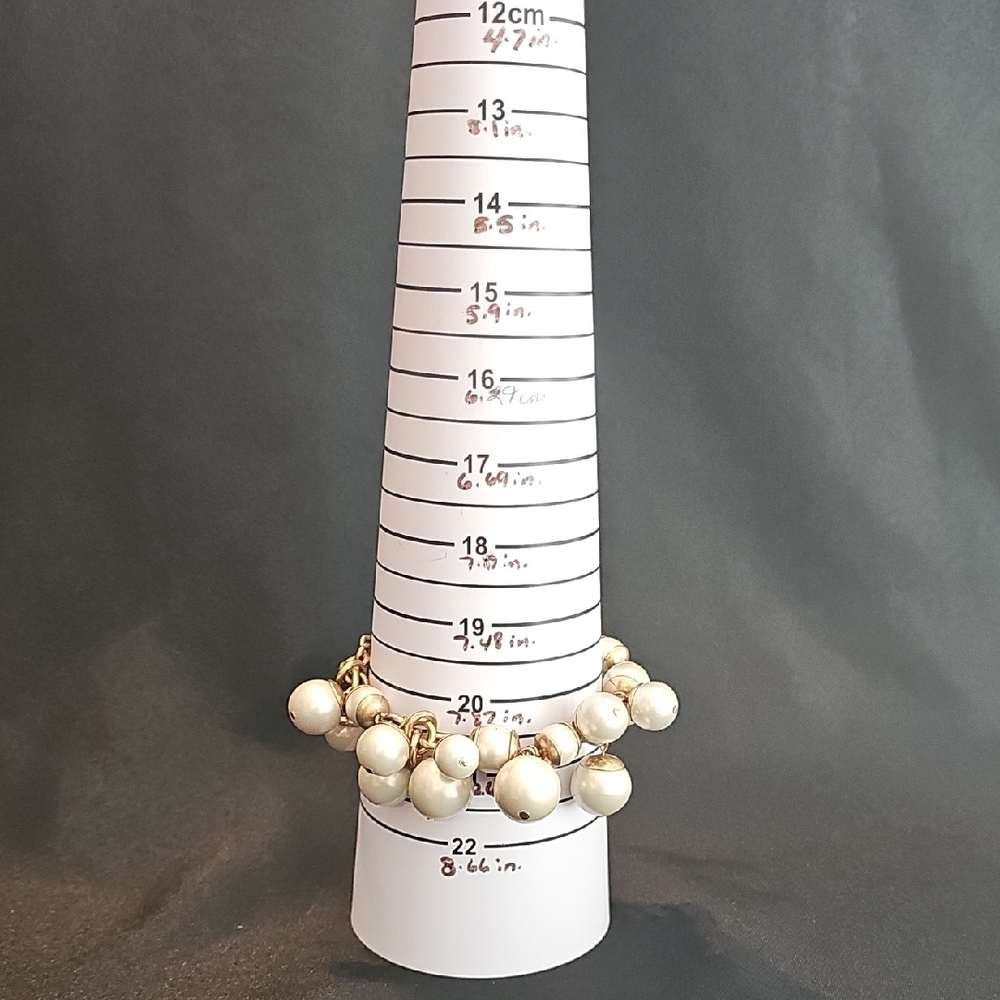 Stella & Dot Gold and White Pearl Bracelet - Picture 6 of 8